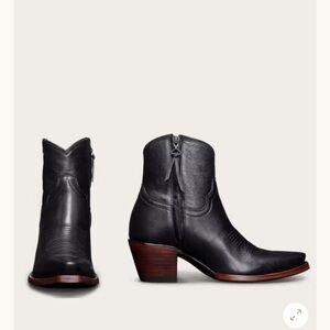 Tecovas - The Daisy - Black Ankle Cowboy Boots